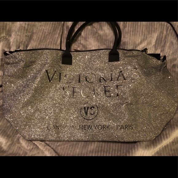 Victoria's Secret Handbags - NWT Victoria’s Secret Bag